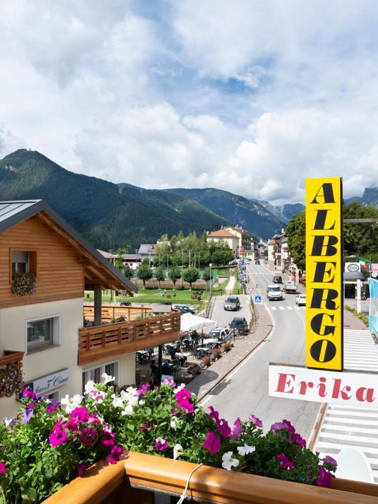 Hotel Erika Auronzo di Cadore Exterior photo